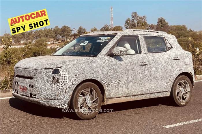 2024 Mahindra XUV300 facelift spied front